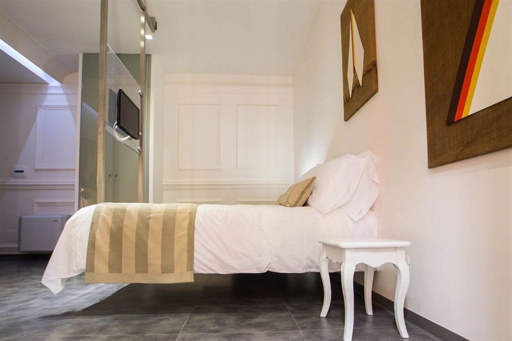 Hotel Santa Brigida Napoli Bagian luar foto